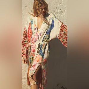Aratta Bird Long Kimono